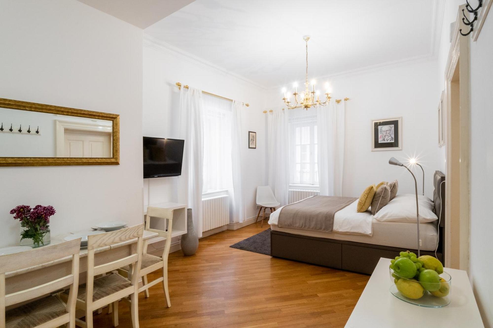 Prague Historic Center Apartments Apartment